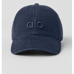 ALO brand new with tags Washed off-duty Yoga Navy Blue Cap